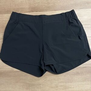 Columbia Women’s Black Trek shorts